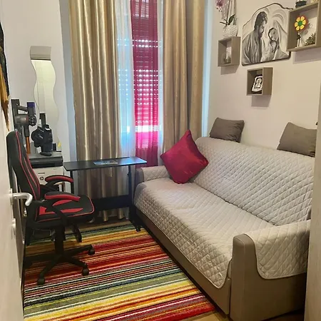 Cristina's House Апартаменты Феррара