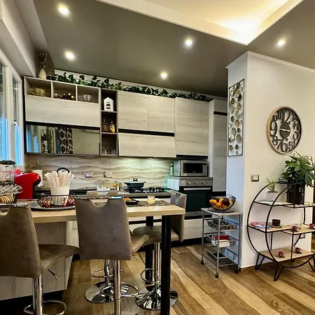 Апартаменты Cristina's House